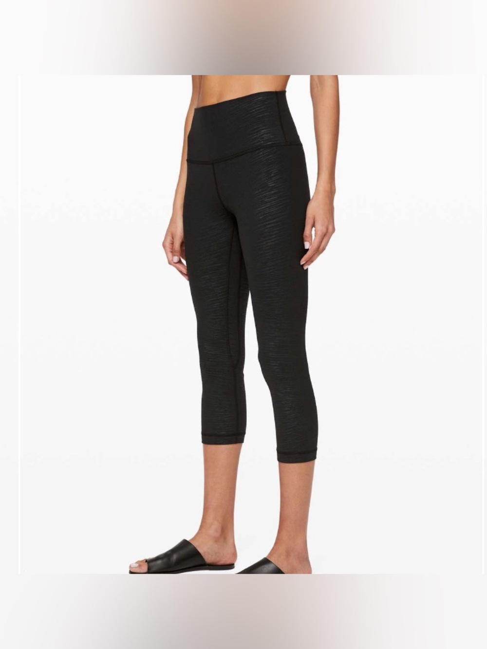 Lululemon Align Crop *21"
Stride Emboss dark Gray